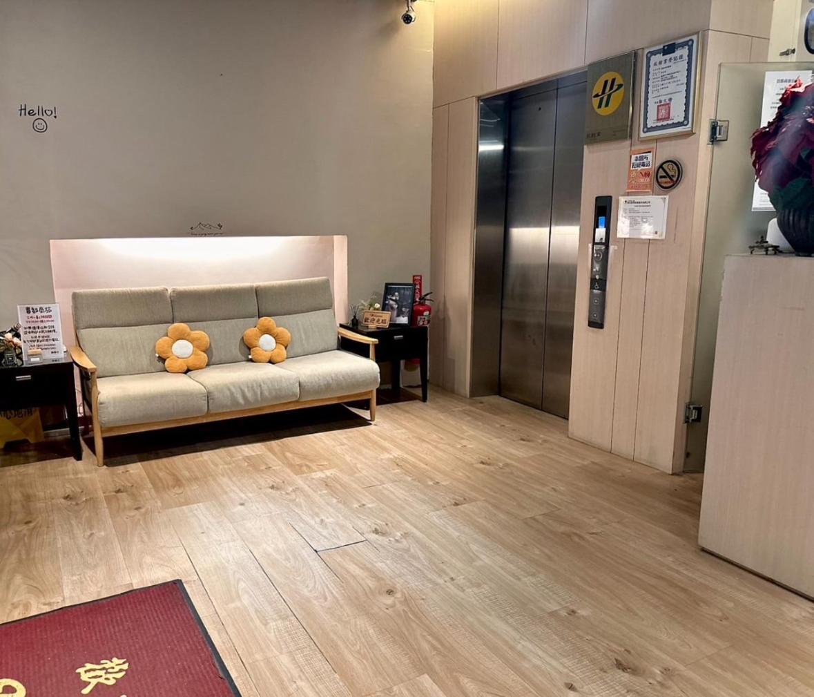 Crystal City Hotel تشونغلي المظهر الخارجي الصورة