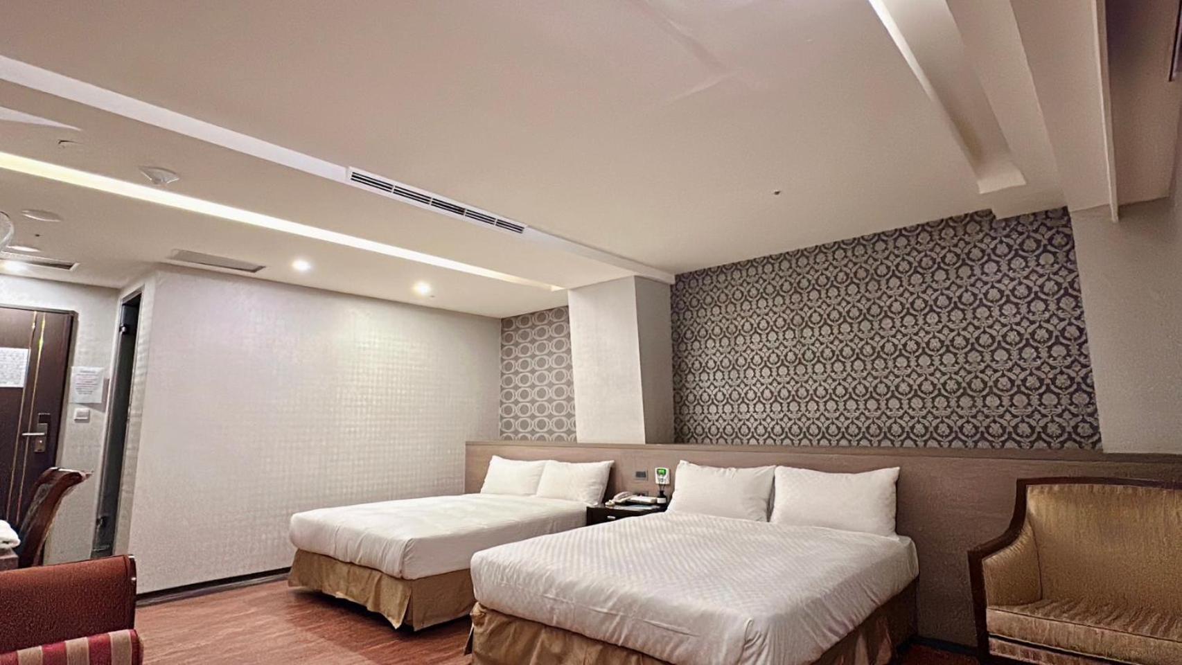 Crystal City Hotel تشونغلي المظهر الخارجي الصورة