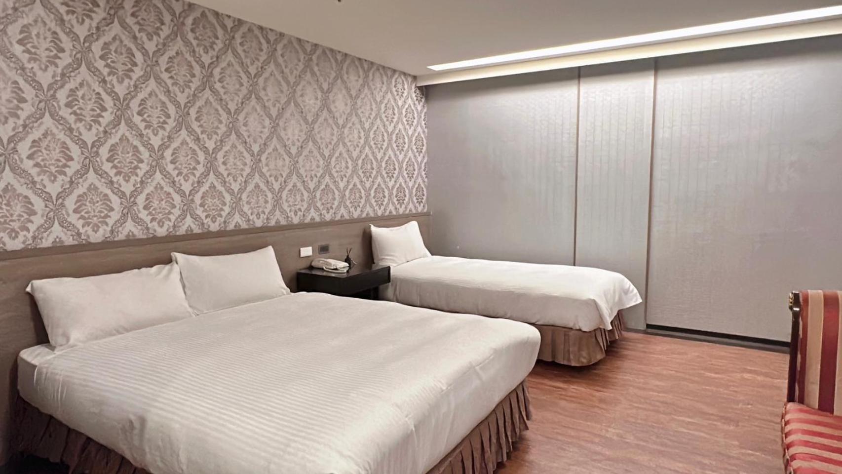 Crystal City Hotel تشونغلي المظهر الخارجي الصورة