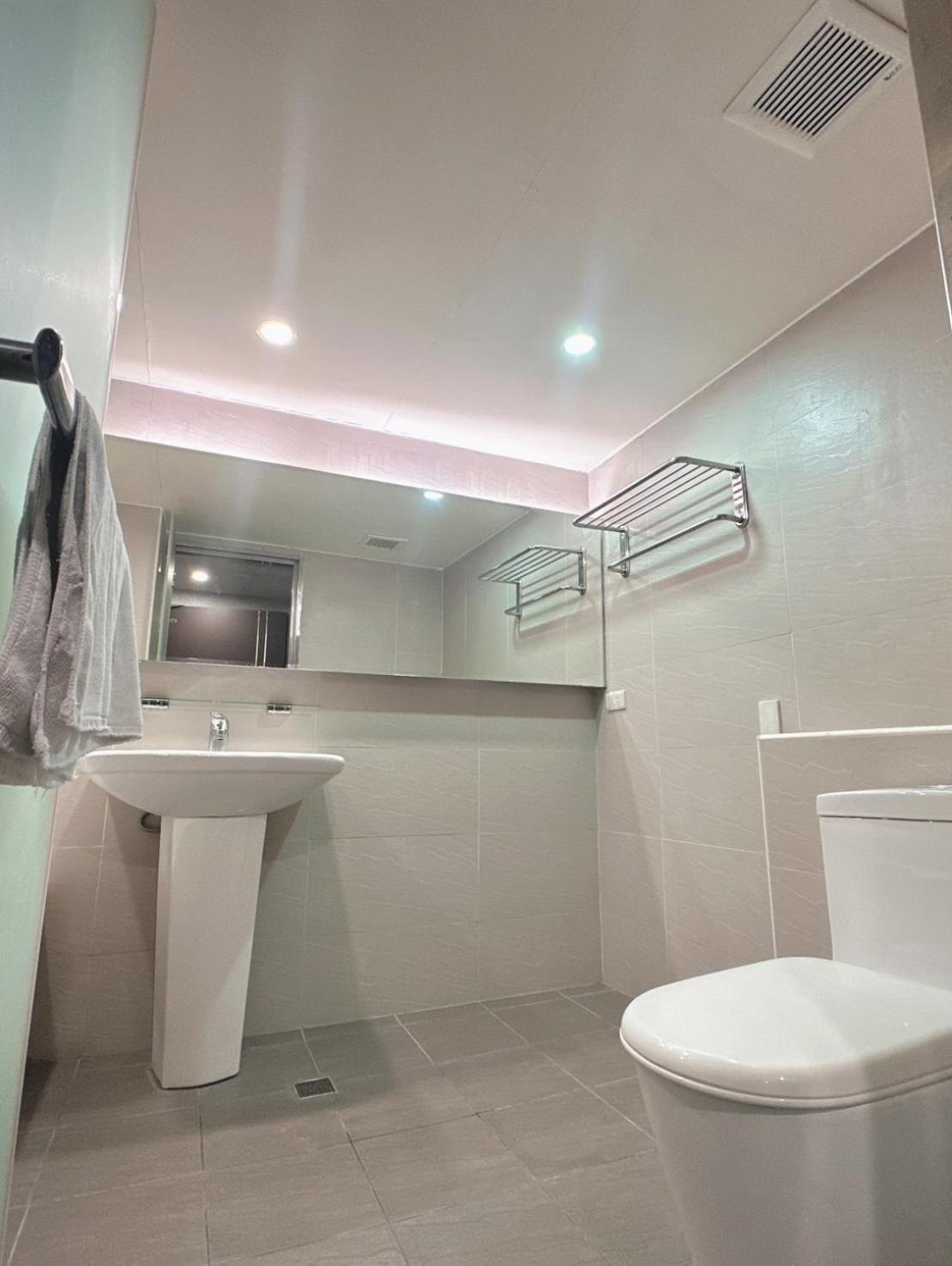 Crystal City Hotel تشونغلي المظهر الخارجي الصورة
